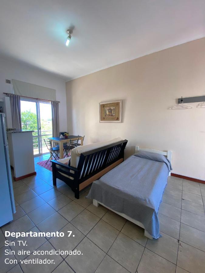 Sarmiento Monoambiente Apartment Concordia Bagian luar foto